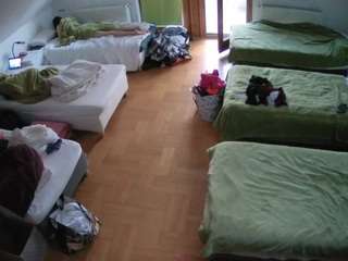 voyeurcam-julmodels-bed-6