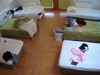voyeurcam-julmodels-bed-6