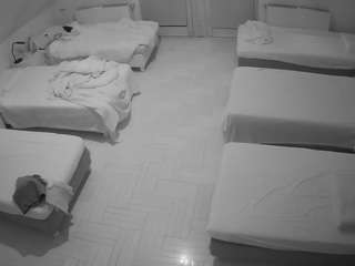 voyeurcam-julmodels-bed-6
