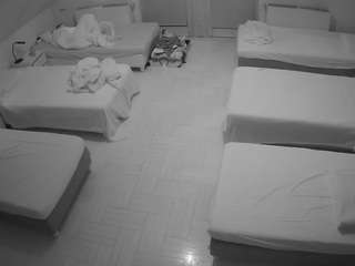 voyeurcam-julmodels-bed-6