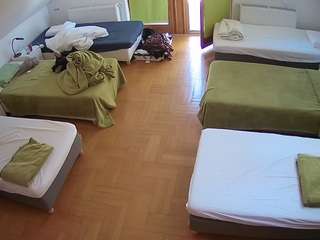 voyeurcam-julmodels-bed-6