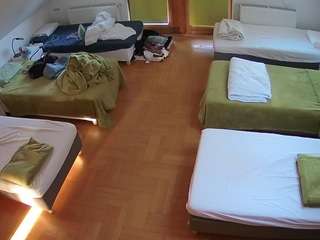 le modèle voyeurcam-julmodels-bed-6 est en webcam porno dans un show sur le site camsoda, il possède les tags suivants: flashing,hidden cam,julmodels house,no drinking,no smoking,perkytits,pov,sex,sexwebcam,hd
