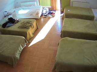 voyeurcam-julmodels-bed-6