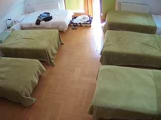 voyeurcam-julmodels-bed-6
