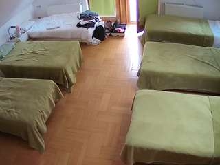 voyeurcam-julmodels-bed-6