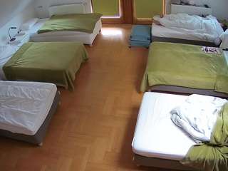 voyeurcam-julmodels-bed-6