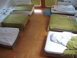 voyeurcam-julmodels-bed-6