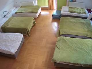 voyeurcam-julmodels-bed-6