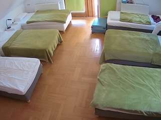 voyeurcam-julmodels-bed-6