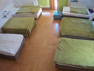 voyeurcam-julmodels-bed-6