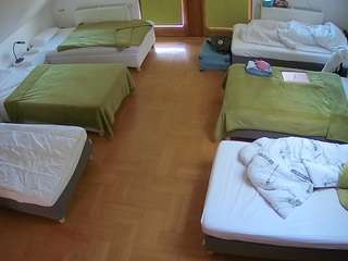 voyeurcam-julmodels-bed-6