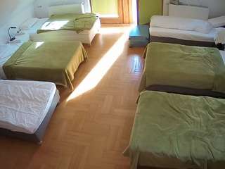 voyeurcam-julmodels-bed-6 webcam