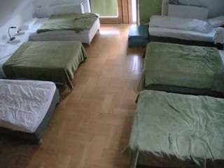 voyeurcam-julmodels-bed-6 webcam