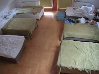 voyeurcam-julmodels-bed-6 webcam