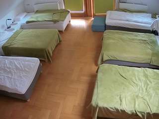 voyeurcam-julmodels-bed-6 webcam