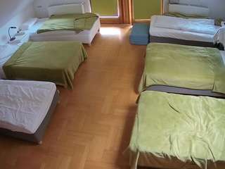 voyeurcam-julmodels-bed-6 webcam