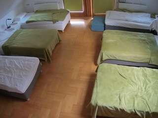 voyeurcam-julmodels-bed-6