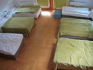 voyeurcam-julmodels-bed-6 webcam