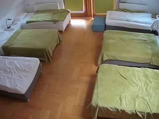 voyeurcam-julmodels-bed-6 webcam
