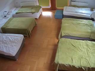voyeurcam-julmodels-bed-6