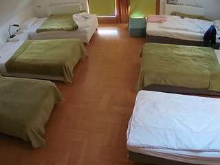 voyeurcam-julmodels-bed-6 webcam