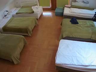 voyeurcam-julmodels-bed-6 webcam