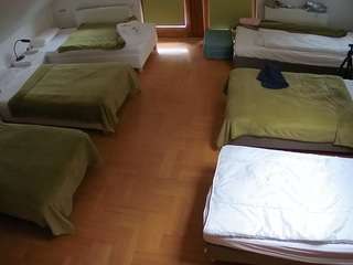 voyeurcam-julmodels-bed-6 webcam