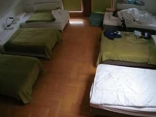 voyeurcam-julmodels-bed-6