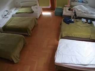 voyeurcam-julmodels-bed-6