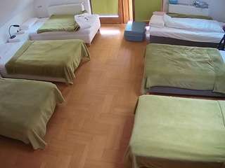 voyeurcam-julmodels-bed-6