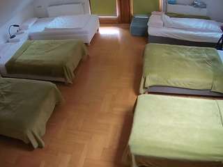 Dieses Model ist jetzt live. voyeurcam-julmodels-bed-6