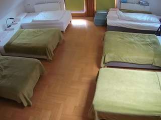 Dieses Model ist jetzt live. voyeurcam-julmodels-bed-6