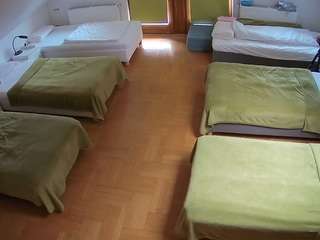 Questo modello è in diretta ora. voyeurcam-julmodels-bed-6
