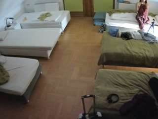 le modèle voyeurcam-julmodels-bed-6 est en webcam porno dans un show sur le site camsoda, il possède les tags suivants: flashing,hidden cam,julmodels house,no drinking,no smoking,perkytits,pov,sex,sexwebcam,hd
