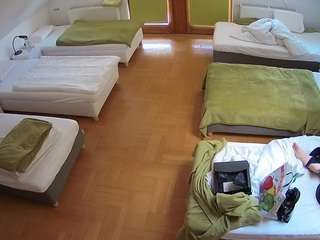 le modèle voyeurcam-julmodels-bed-6 est en webcam porno dans un show sur le site camsoda, il possède les tags suivants: flashing,hidden cam,julmodels house,no drinking,no smoking,perkytits,pov,sex,sexwebcam,hd
