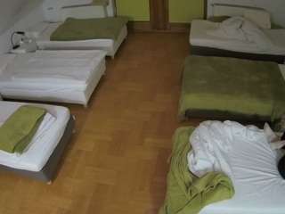 voyeurcam-julmodels-bed-6
