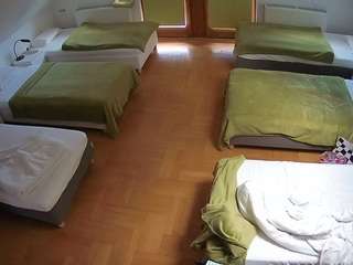 voyeurcam-julmodels-bed-6