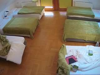 voyeurcam-julmodels-bed-6