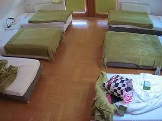 voyeurcam-julmodels-bed-6