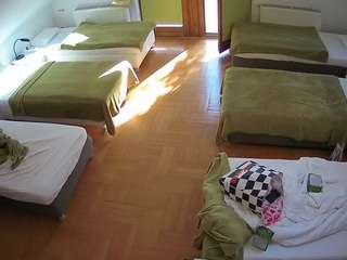 voyeurcam-julmodels-bed-6