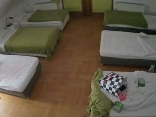 voyeurcam-julmodels-bed-6
