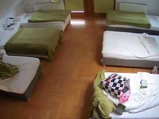 voyeurcam-julmodels-bed-6 webcam