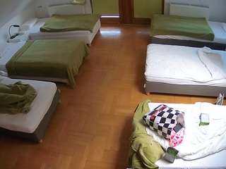 voyeurcam-julmodels-bed-6 webcam