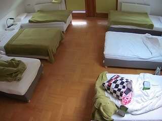voyeurcam-julmodels-bed-6 webcam