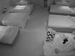 voyeurcam-julmodels-bed-6