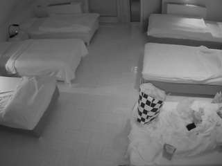 voyeurcam-julmodels-bed-6