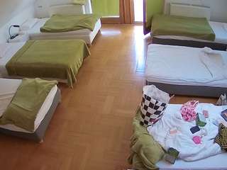 voyeurcam-julmodels-bed-6