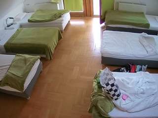 voyeurcam-julmodels-bed-6
