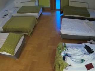 voyeurcam-julmodels-bed-6