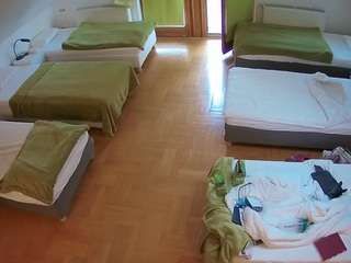 voyeurcam-julmodels-bed-6
